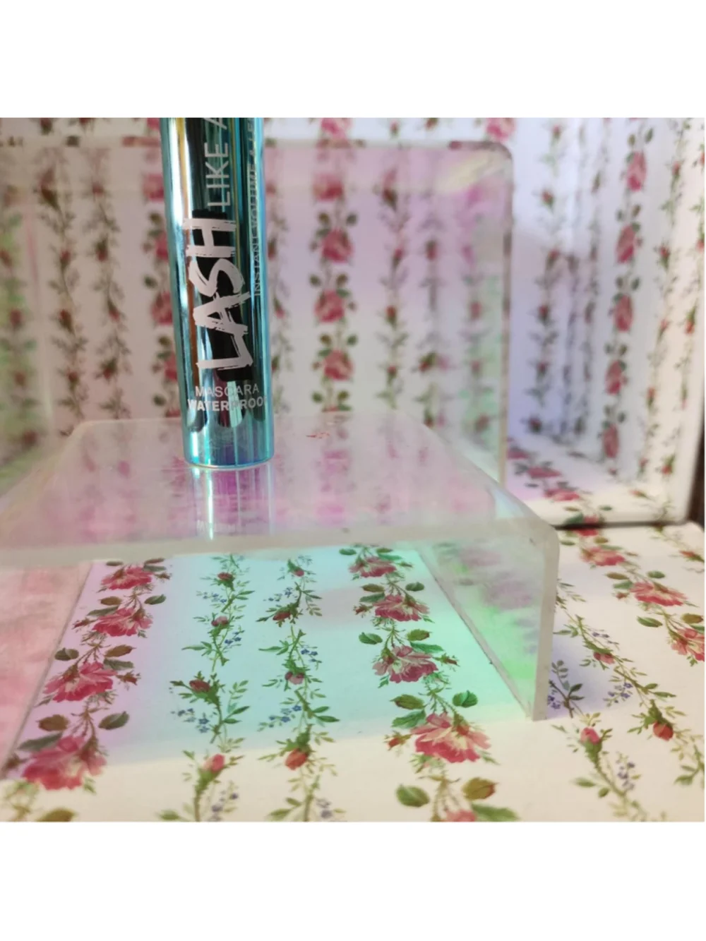 Essence Lash Like A Boss Waterproof Mascara in blue & green #waterproof #essence